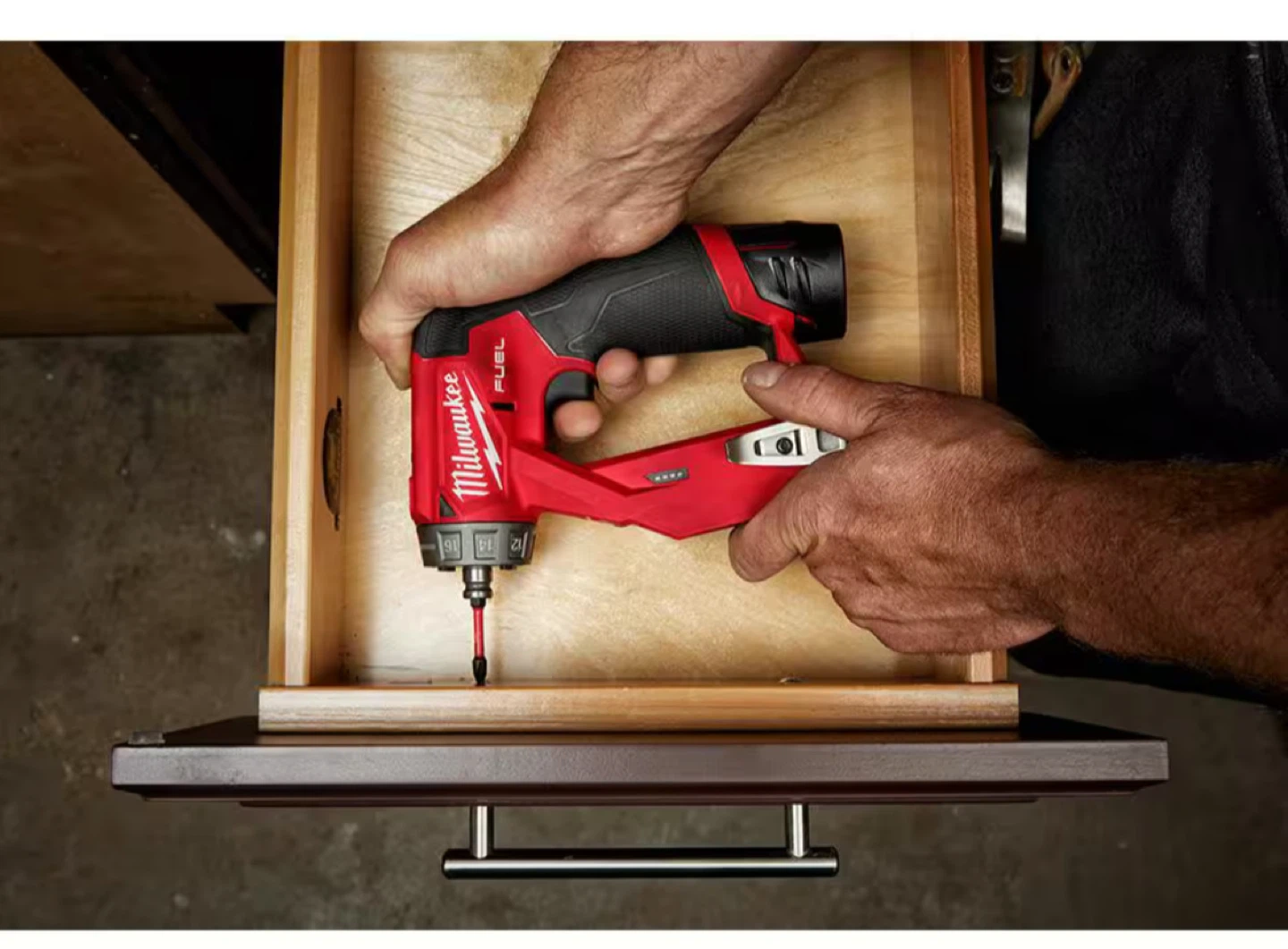 Milwaukee M12 FUEL Installation Drill/Driver Kit - photo 4