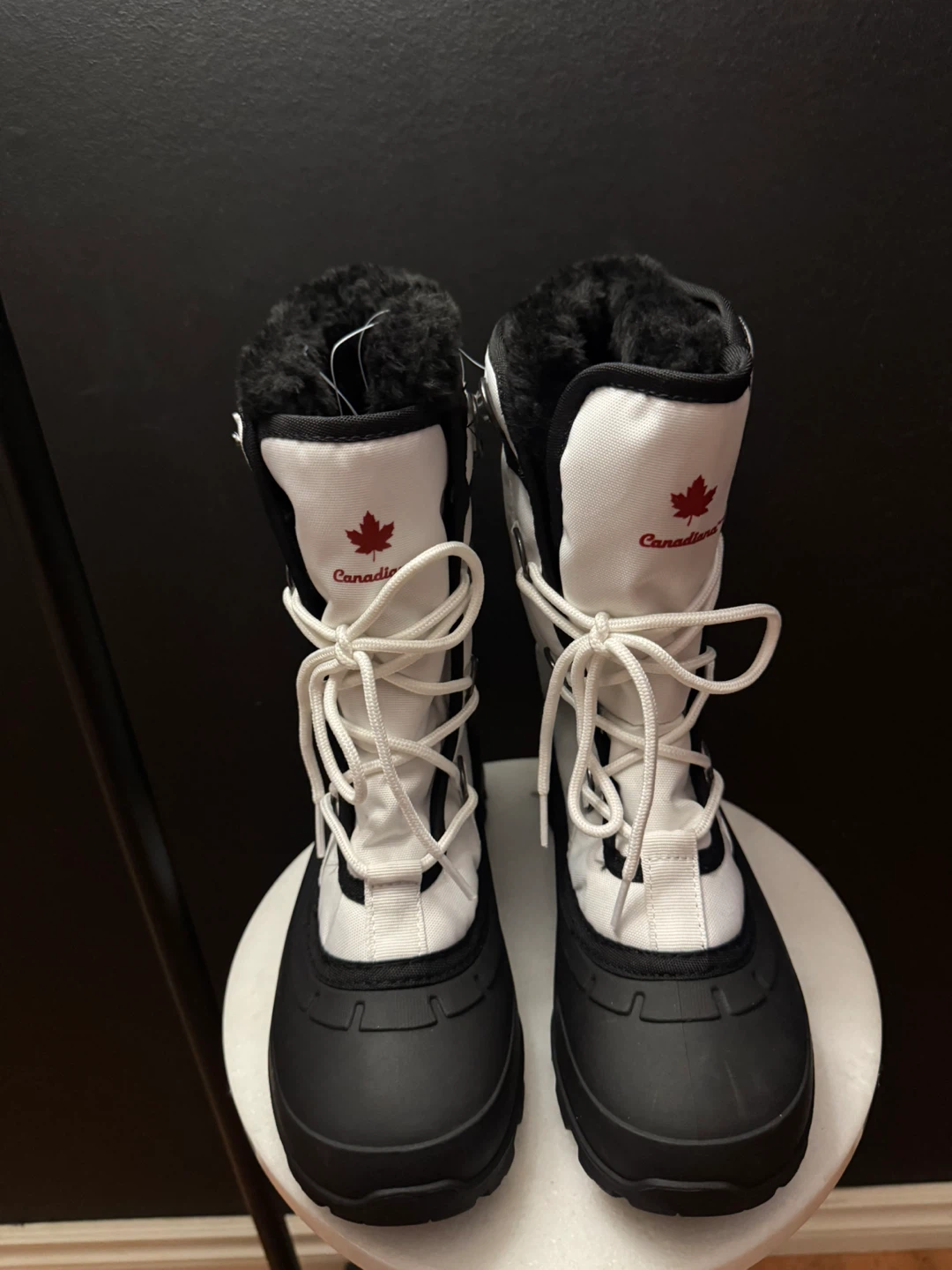 New Canada Snow boots - Size 7,8&9 - photo 2