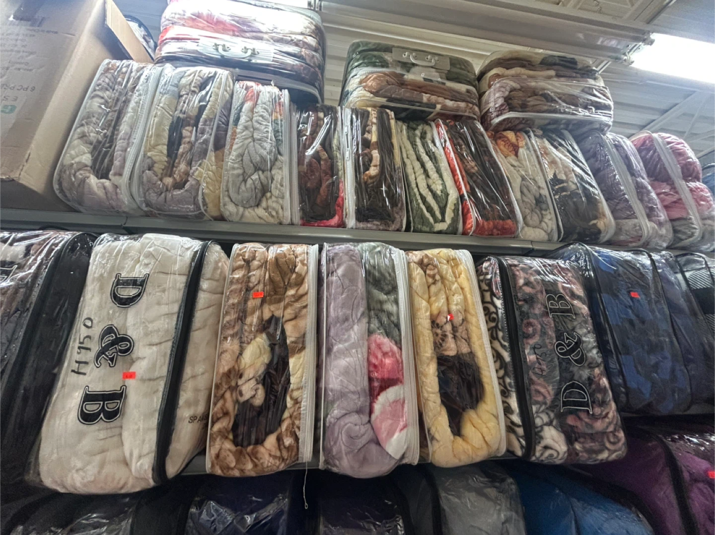 D&B Blankets in Bags - photo 3