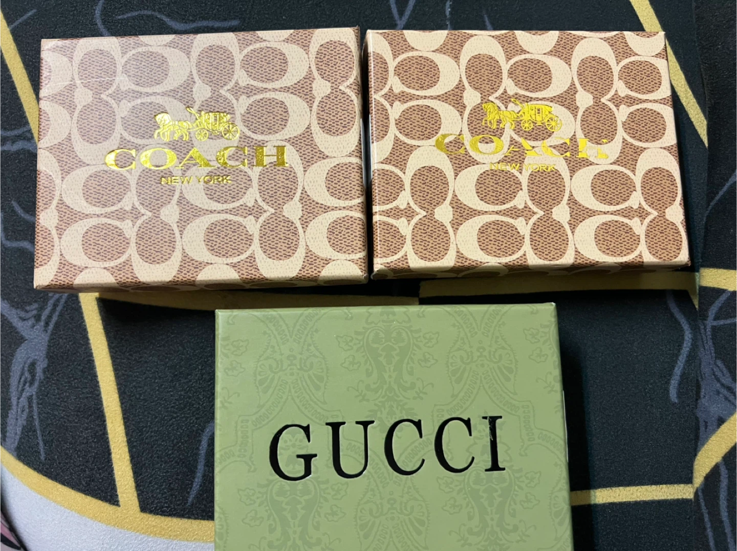 Coach & Gucci Wallets in Chain - Pink, Lilac, Brown - photo 5