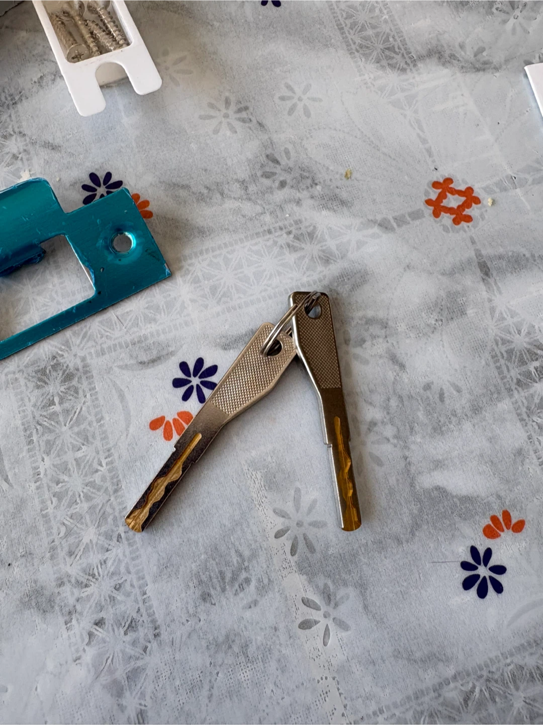 Smart Door Lock – Fingerprint & Keypad (Parts Missing) - photo 4