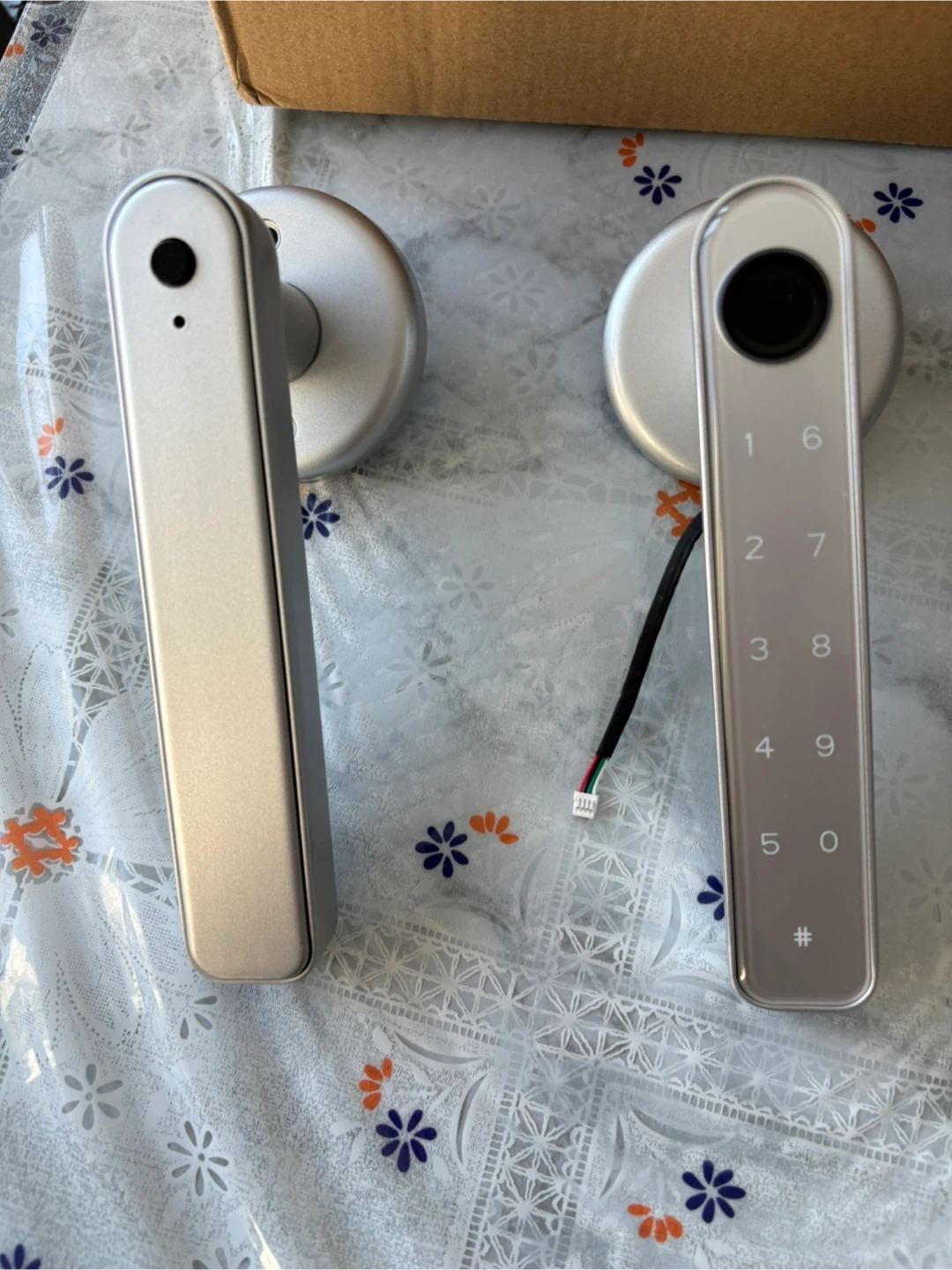 Smart Door Lock – Fingerprint & Keypad (Parts Missing)