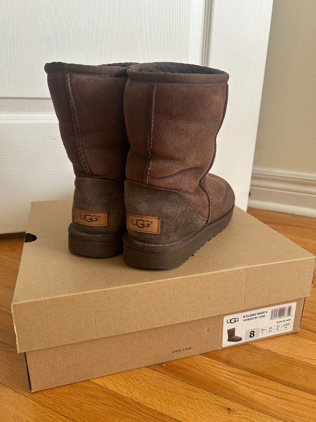 UGG Classic Short II Boots - Size 8