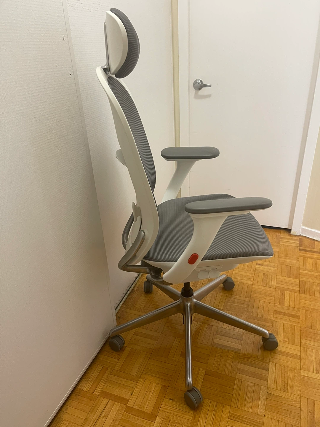 Ergonomic Office Chair - Grey - photo 2