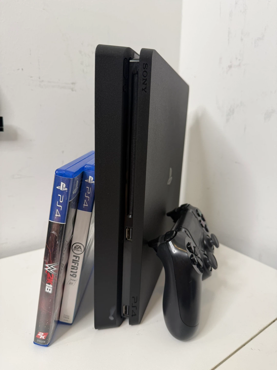 PlayStation 4 1Tb MINT - photo 3