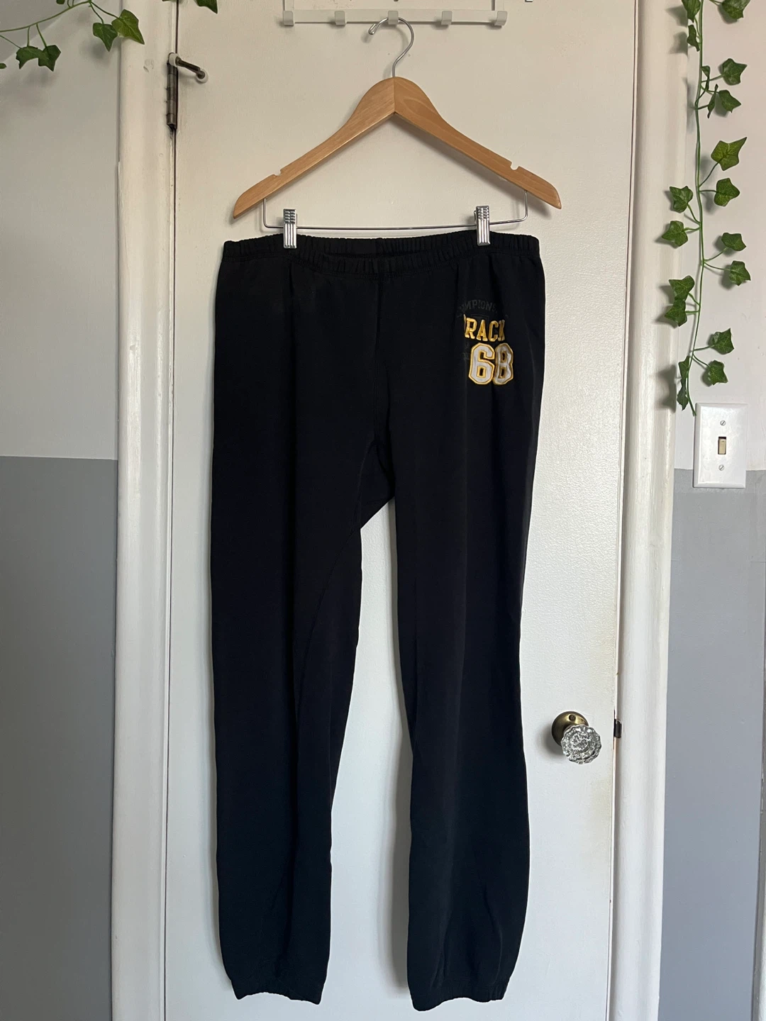 Black Sweatpants - Size M