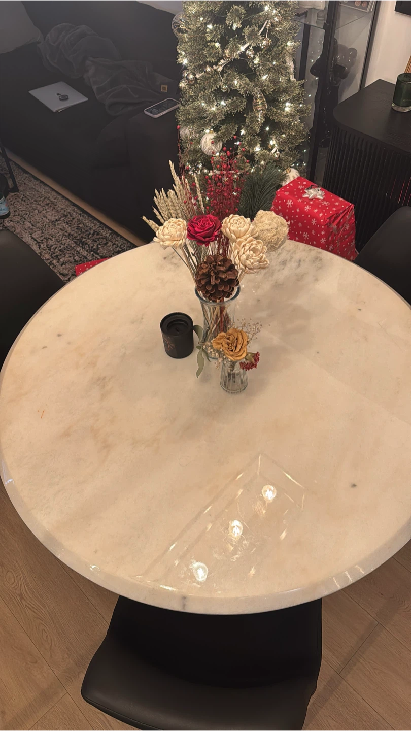 EQ3 Mesa Round Dinette Table - photo 2