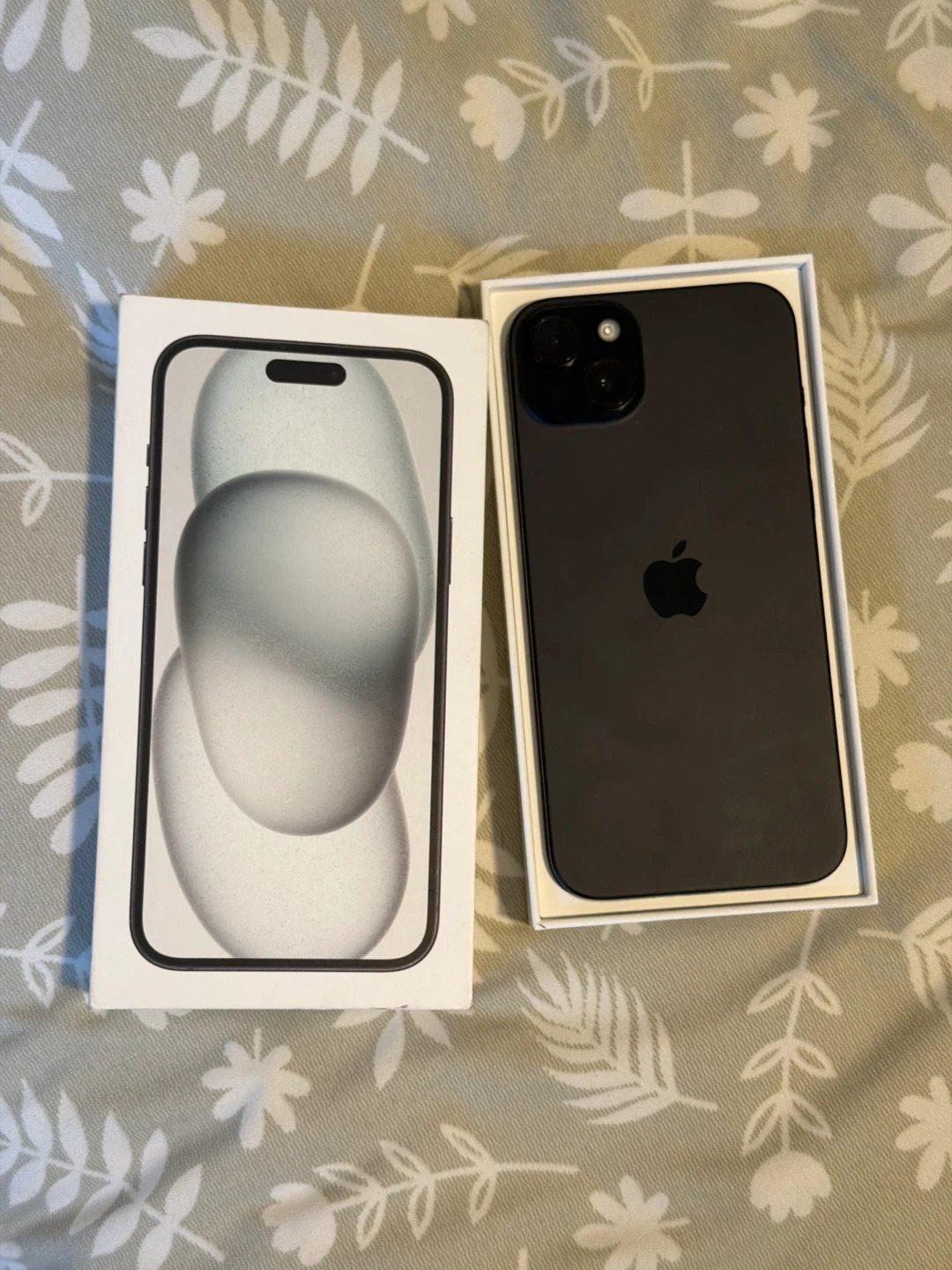 iPhone 15 Plus 256GB- Excellent Condition! - photo 4