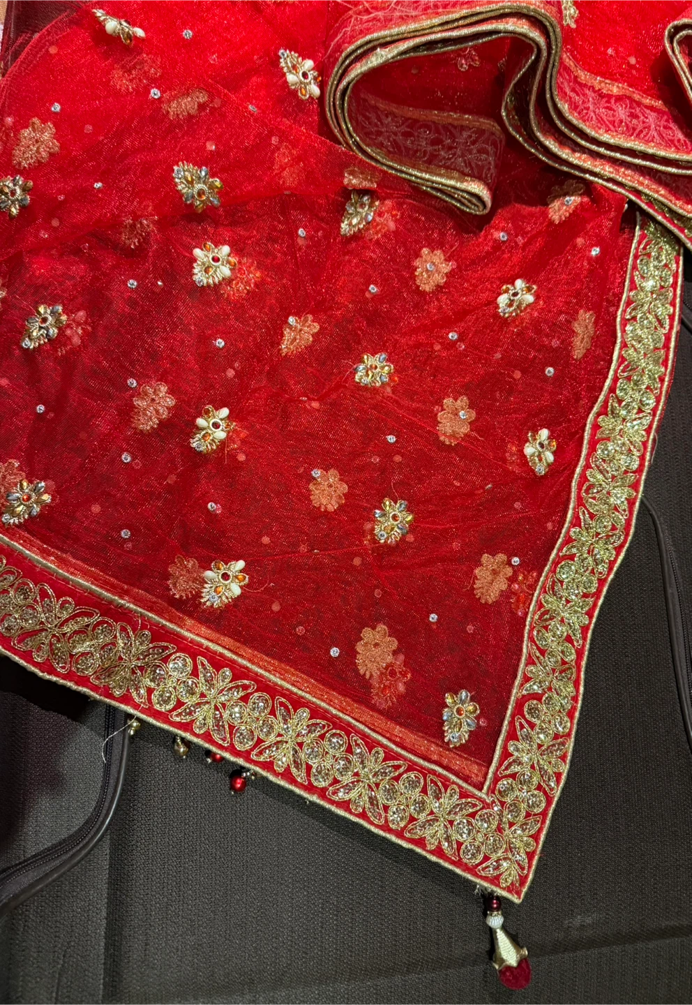 Red Embroidered Dupatta - photo 2