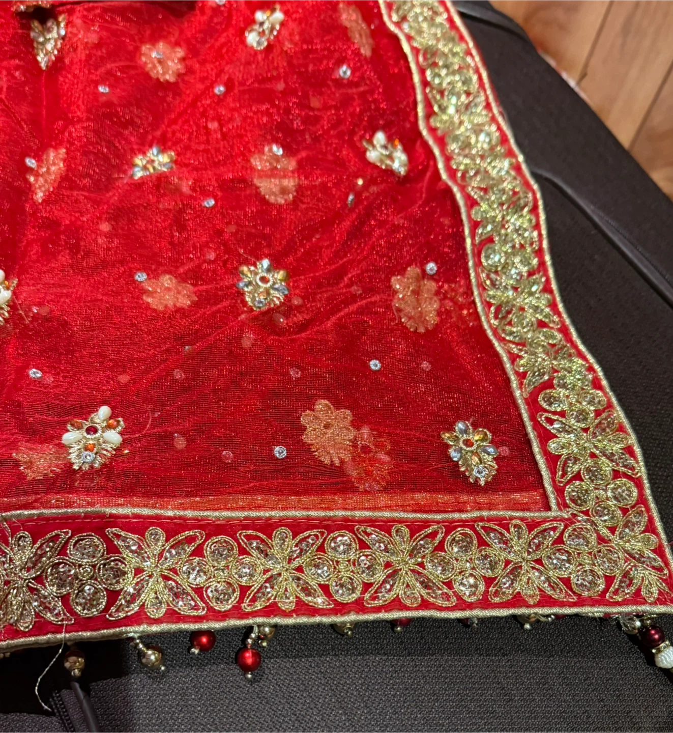 Red Embroidered Dupatta - photo 3