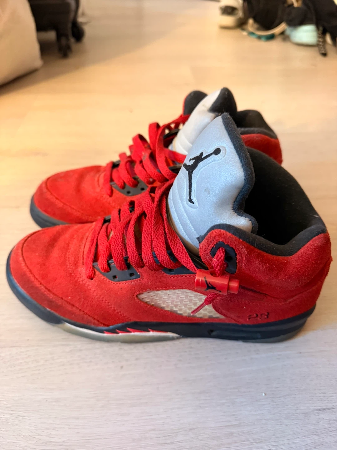 Air Jordan 5 Retro Raging Bull Red Suede - photo 4
