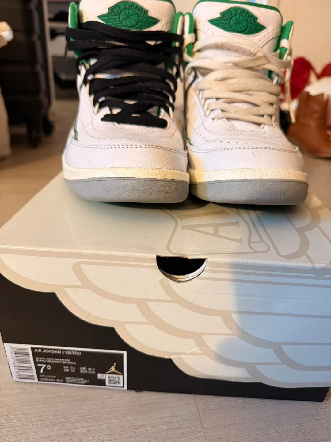 Air Jordan 2 Retro White/Green Size 7.5y - photo 3