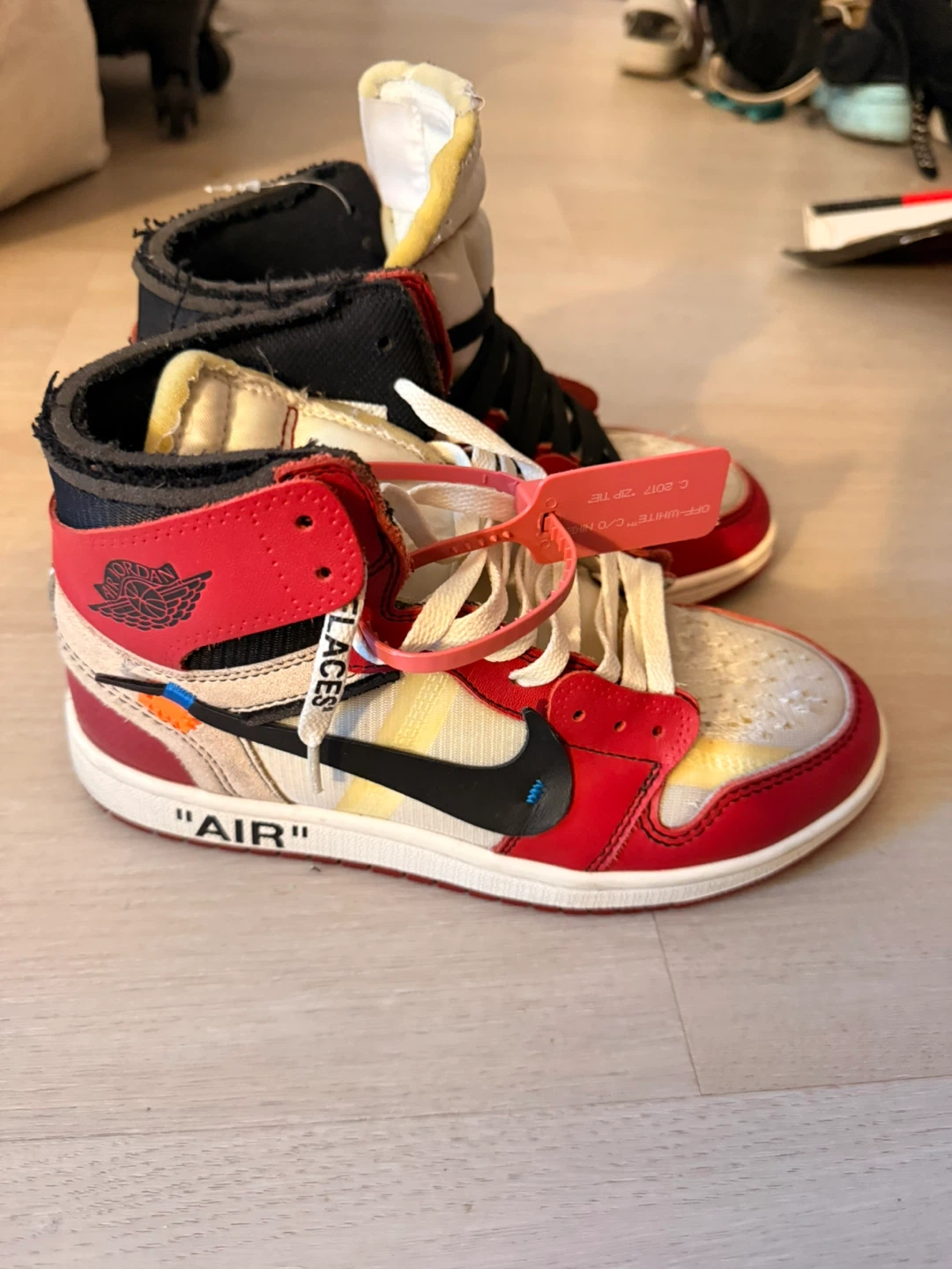 Nike Air Jordan 1 Retro High Off-White - photo 4