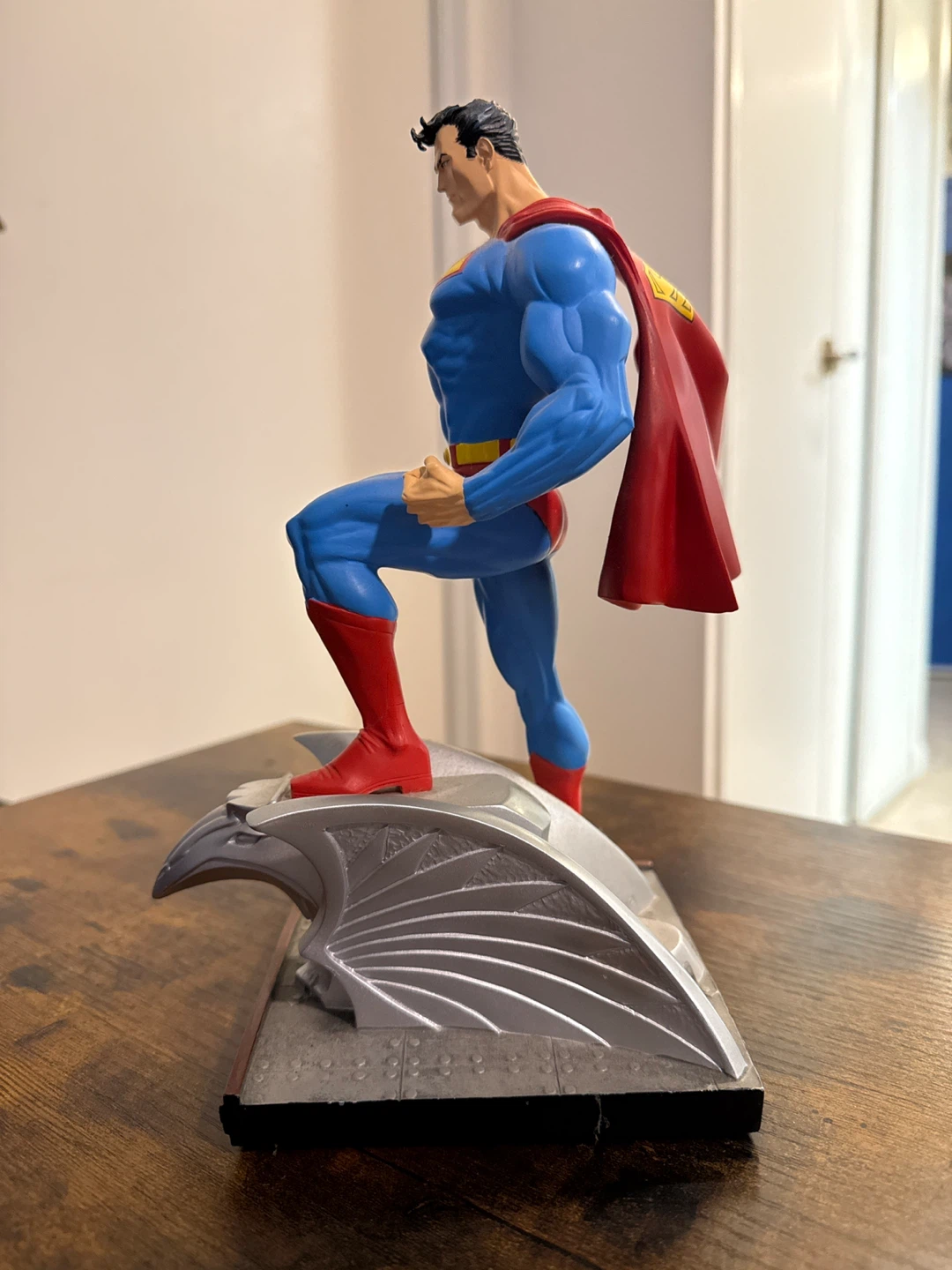 Superman Statue DC Direct 2004 - photo 4
