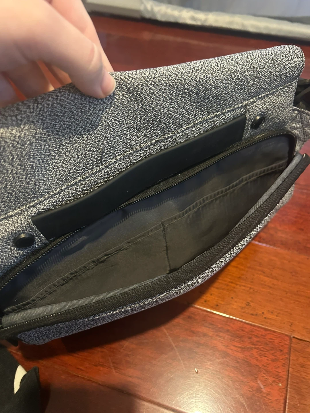 Kingsons Shoulder Bag - photo 4