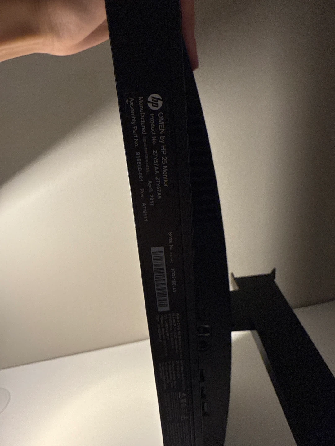HP OMEN 25 Monitor (no cables) - photo 2