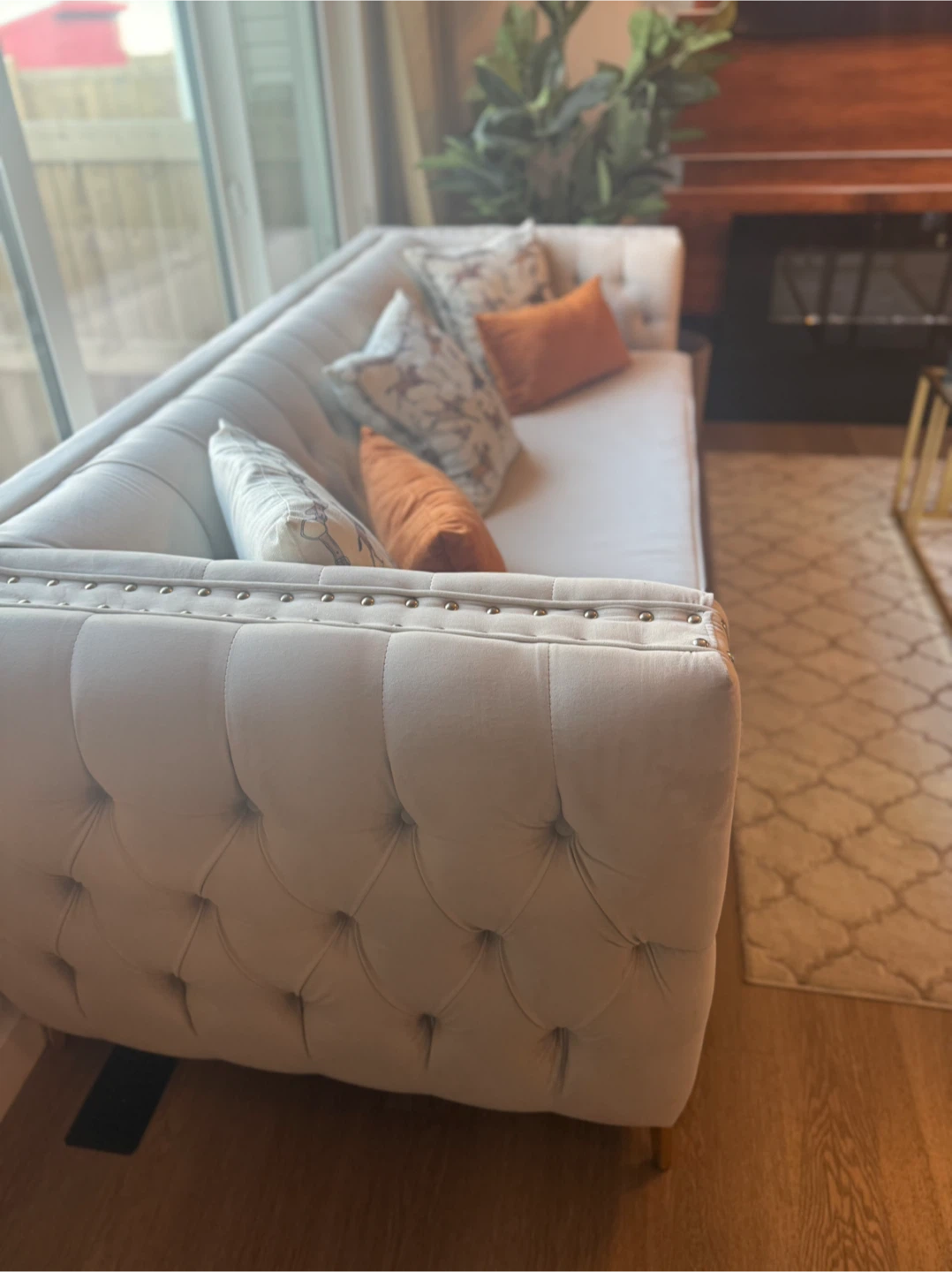 Elegant Beige Tufted Sofa - photo 4