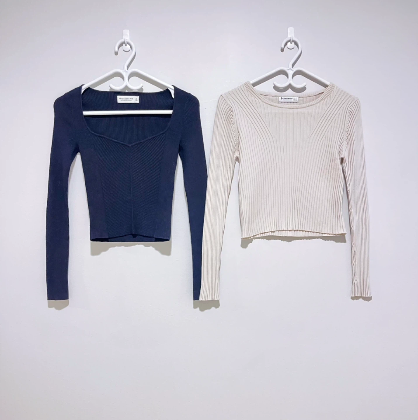 Abercrombie & Fitch, STRADIVARIUS  Sweaters