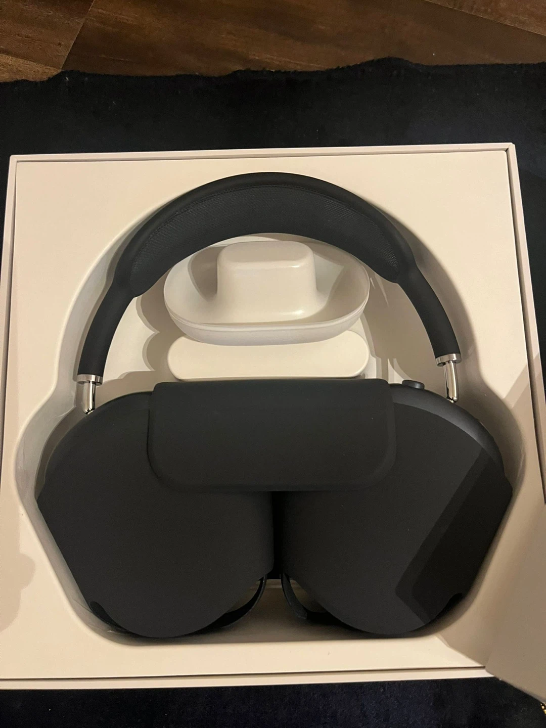 Apple AirPods Max Midnight - Like New!