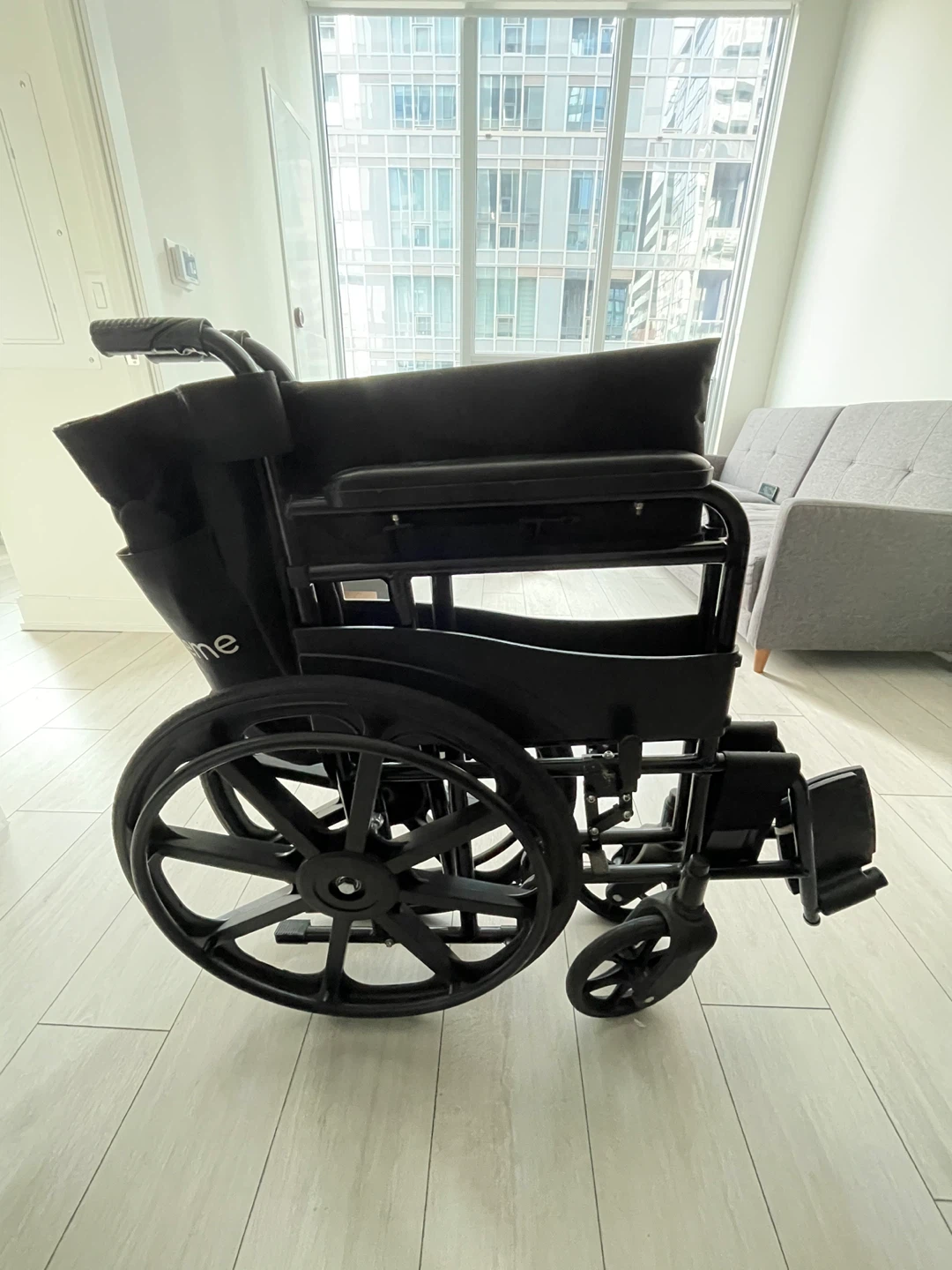 Wheelchair - photo 2
