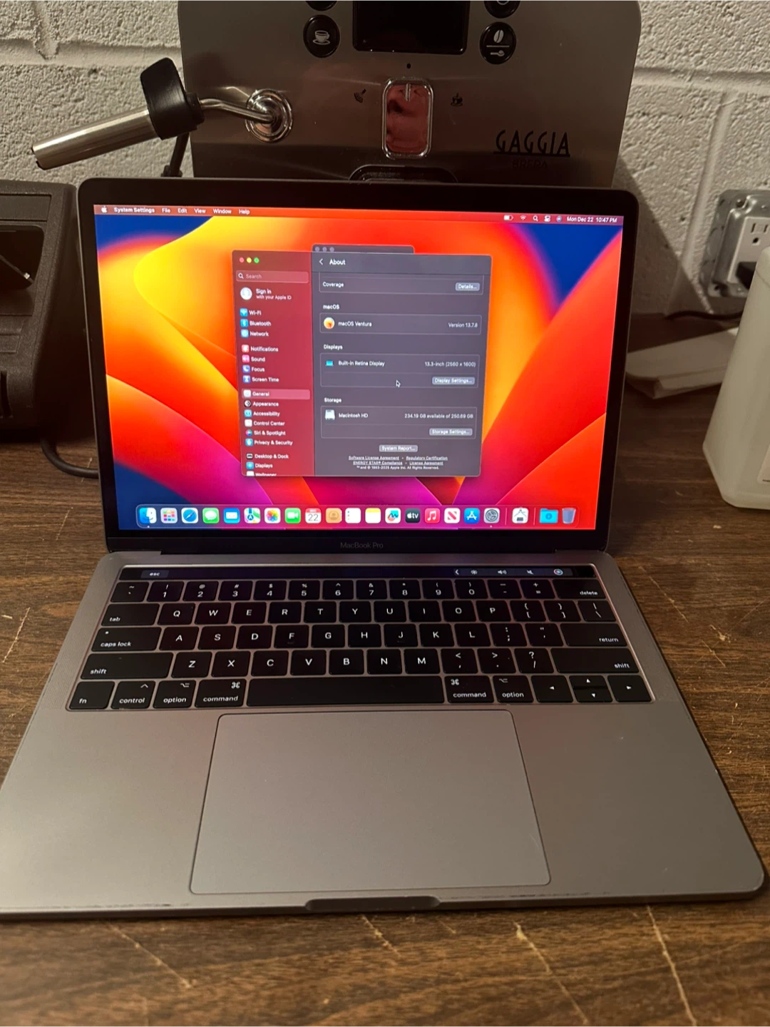 MacBook Pro - photo 2