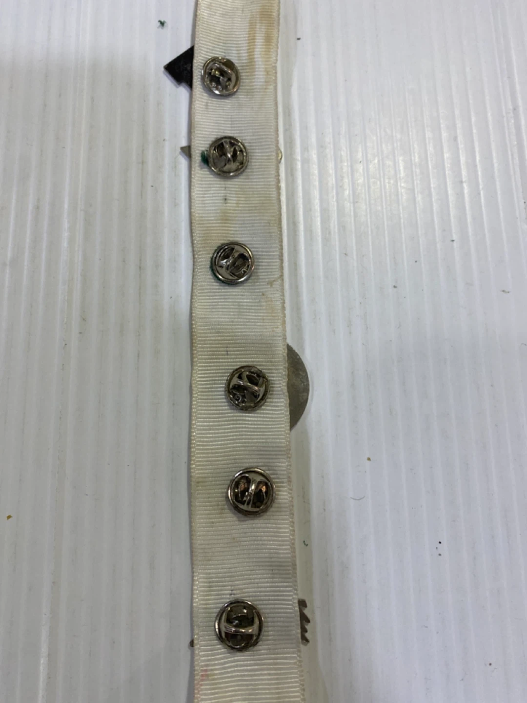 Vintage Hockey Team Pins on Ribbon - photo 4
