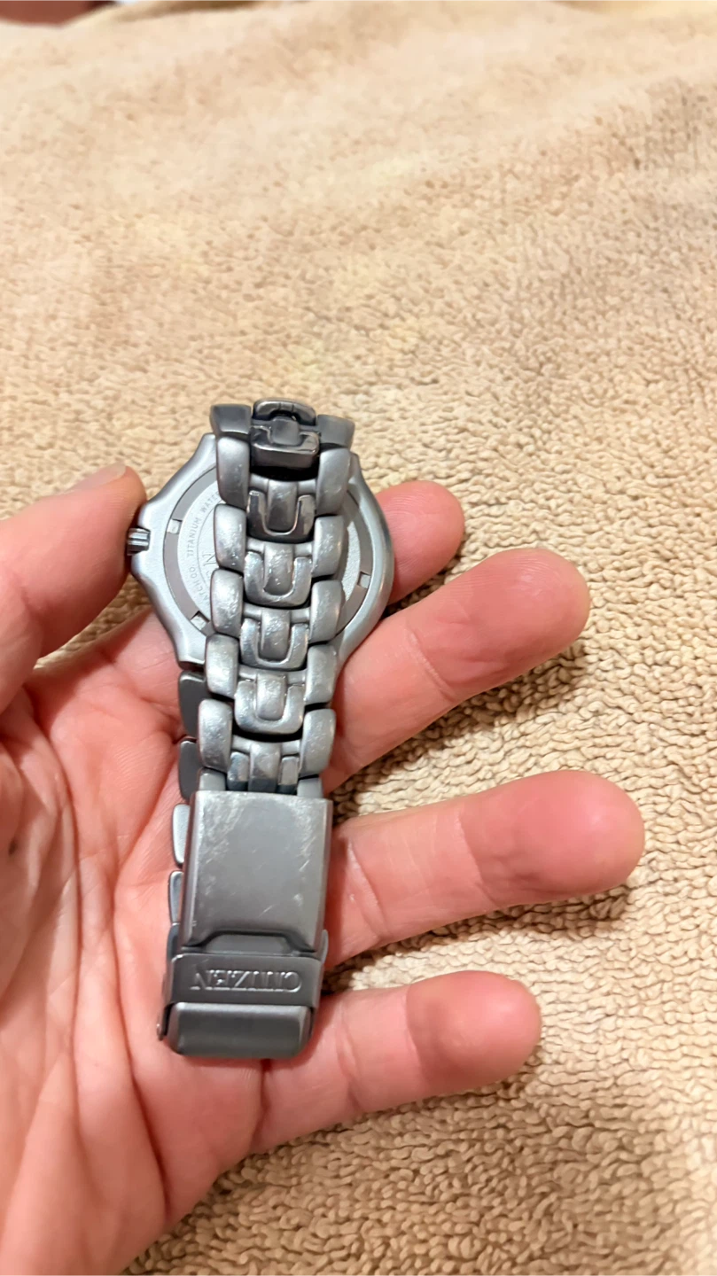 Citizen Eco-Drive Titanium WR 200 Watch - photo 5