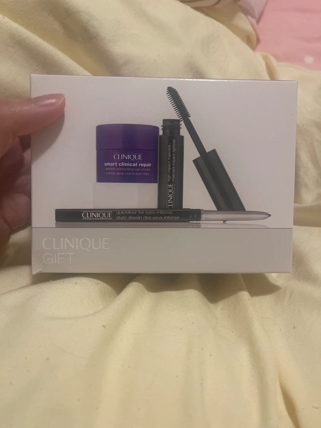 Clinique Gift Set: Smart Clinical Repair, Mascara, Liner