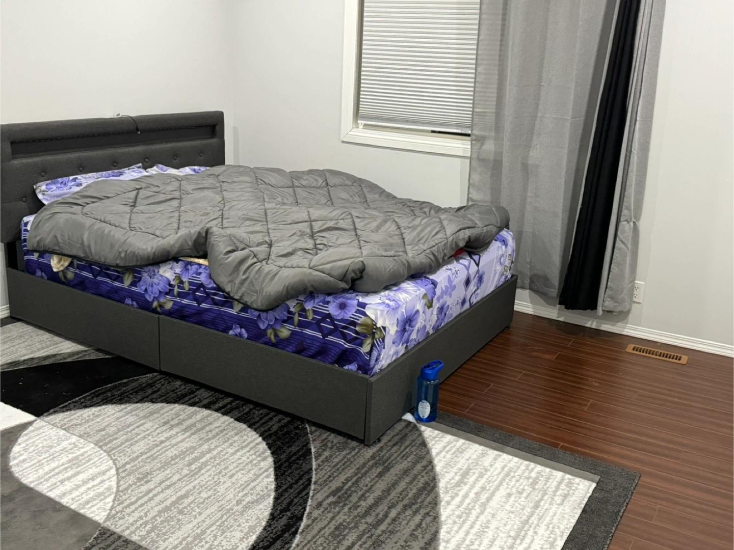 Quess bed with BedStory Queen Size 12 Inch Mattress