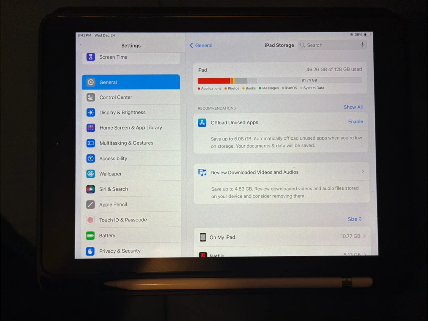 iPad 6th Generation 128GB w Apple Pencil - photo 2