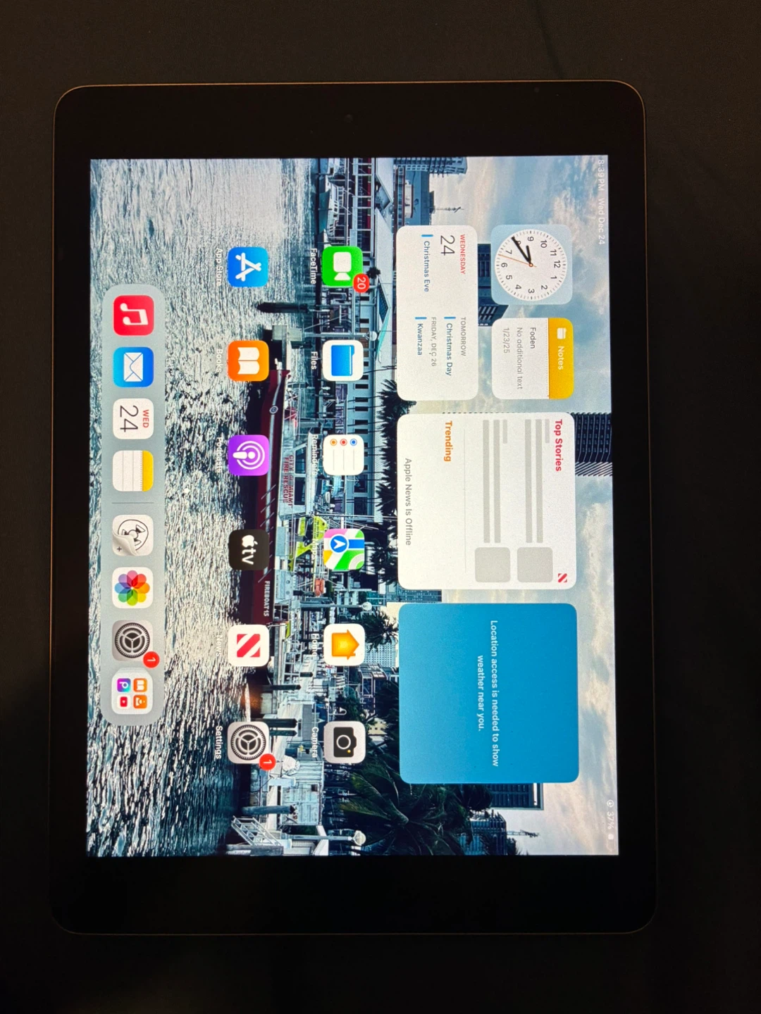iPad 6th Generation 128GB w Apple Pencil - photo 4
