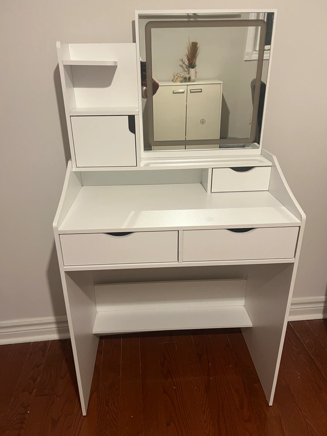 White Vanity Makeup Table with Lighted Mirror