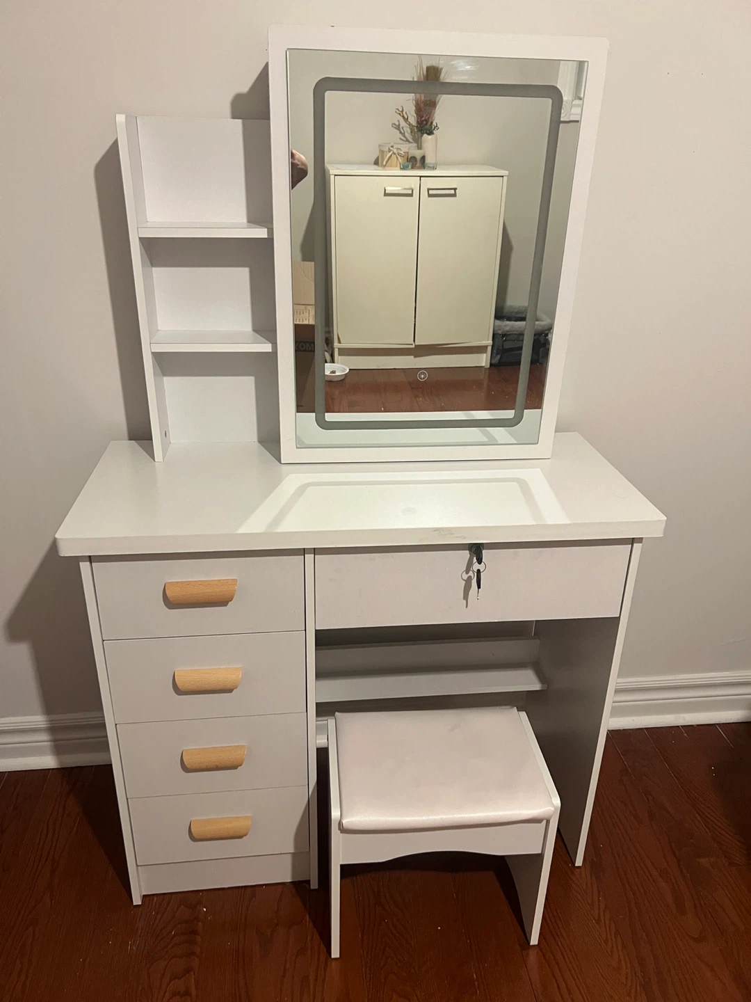 Vanity Makeup Table Desk with Lighted Mirror & Stool