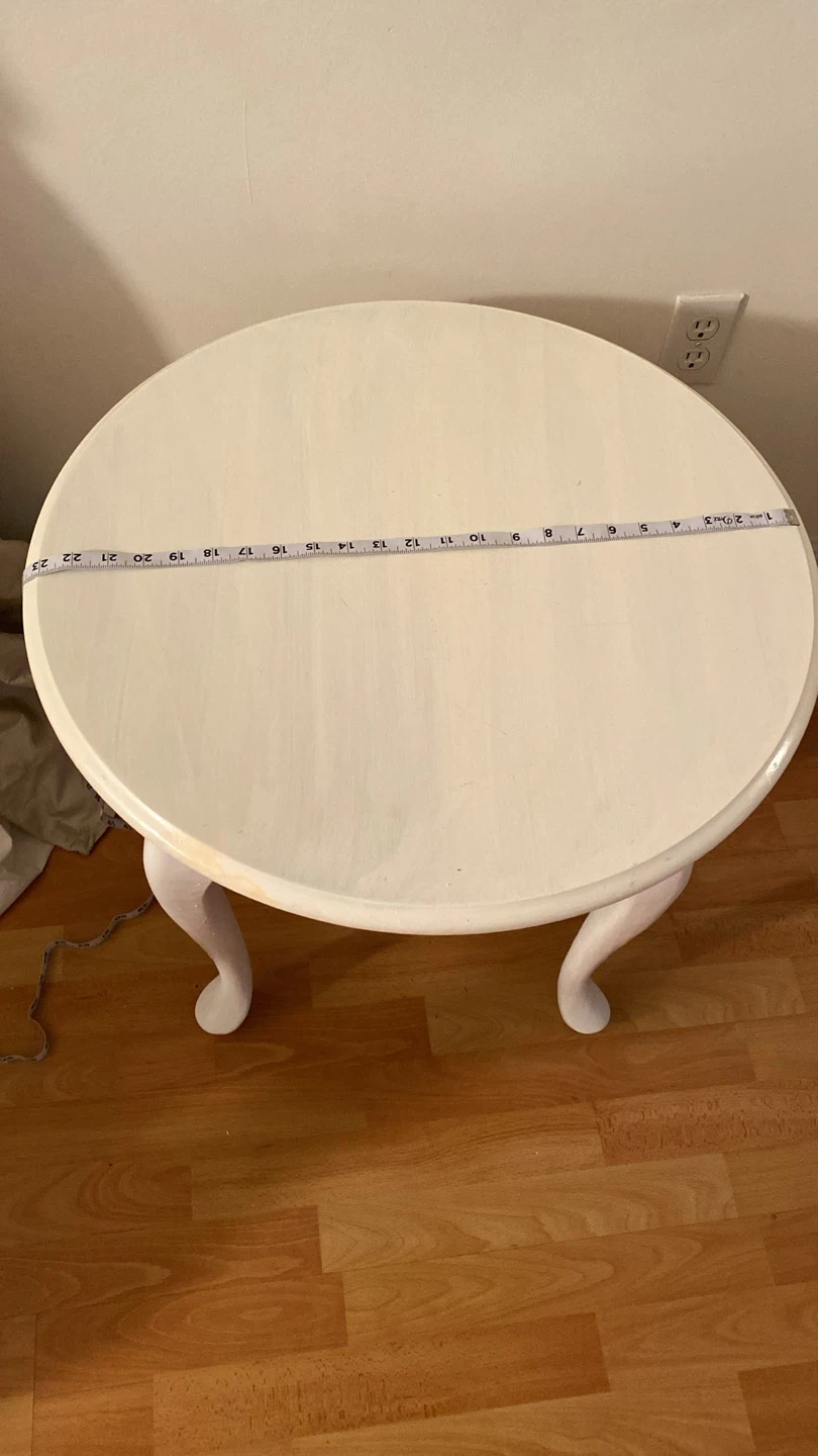 White Round Side Table - photo 2