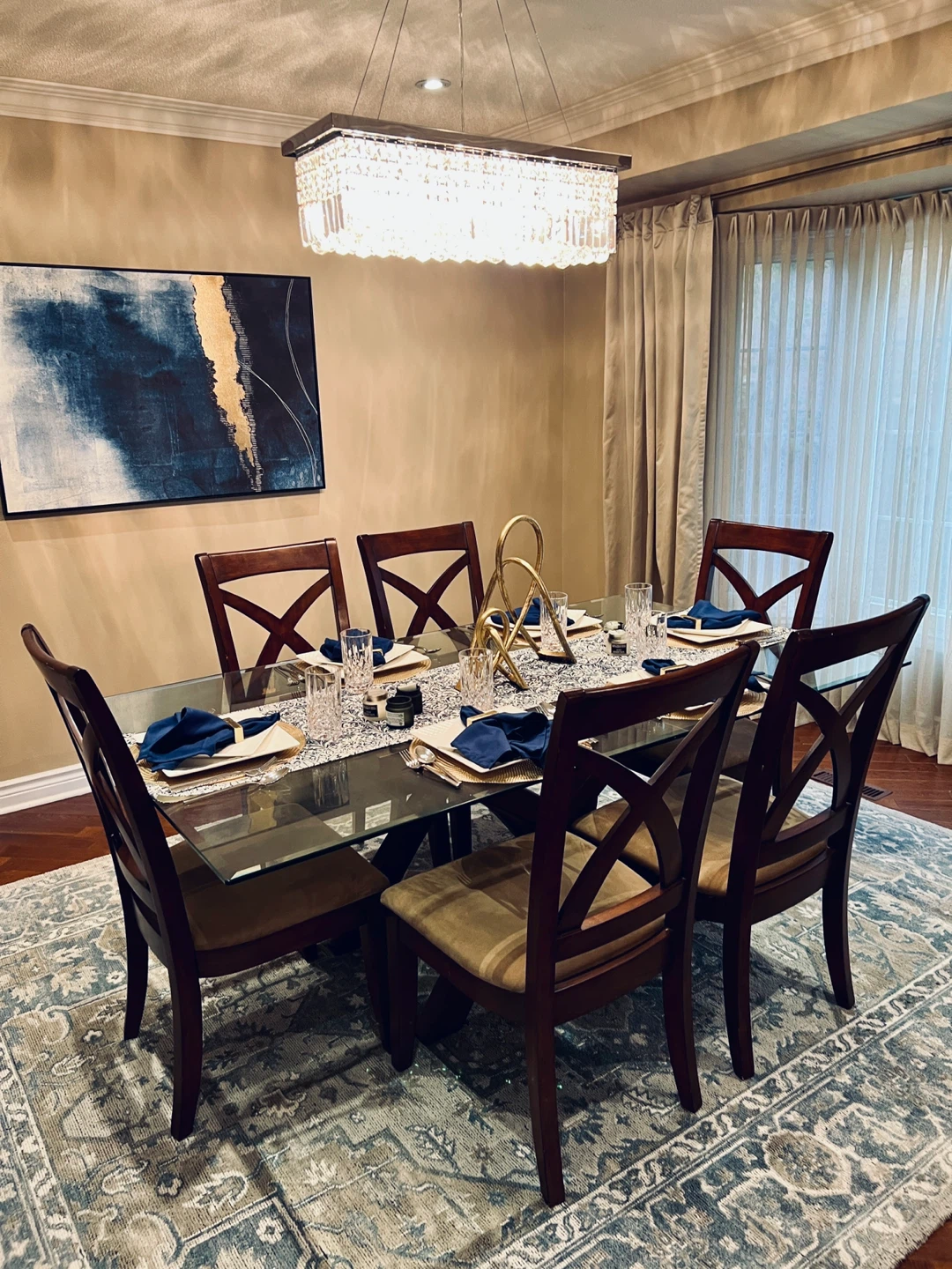 Dining table with 6 chairs