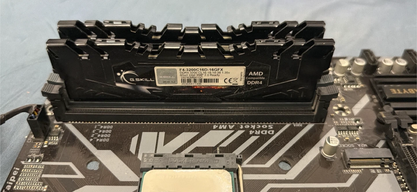 Pre-Owned AM4 Build Kit – Ryzen 5 5600X, B450M board, 16Gb RAM - photo 3