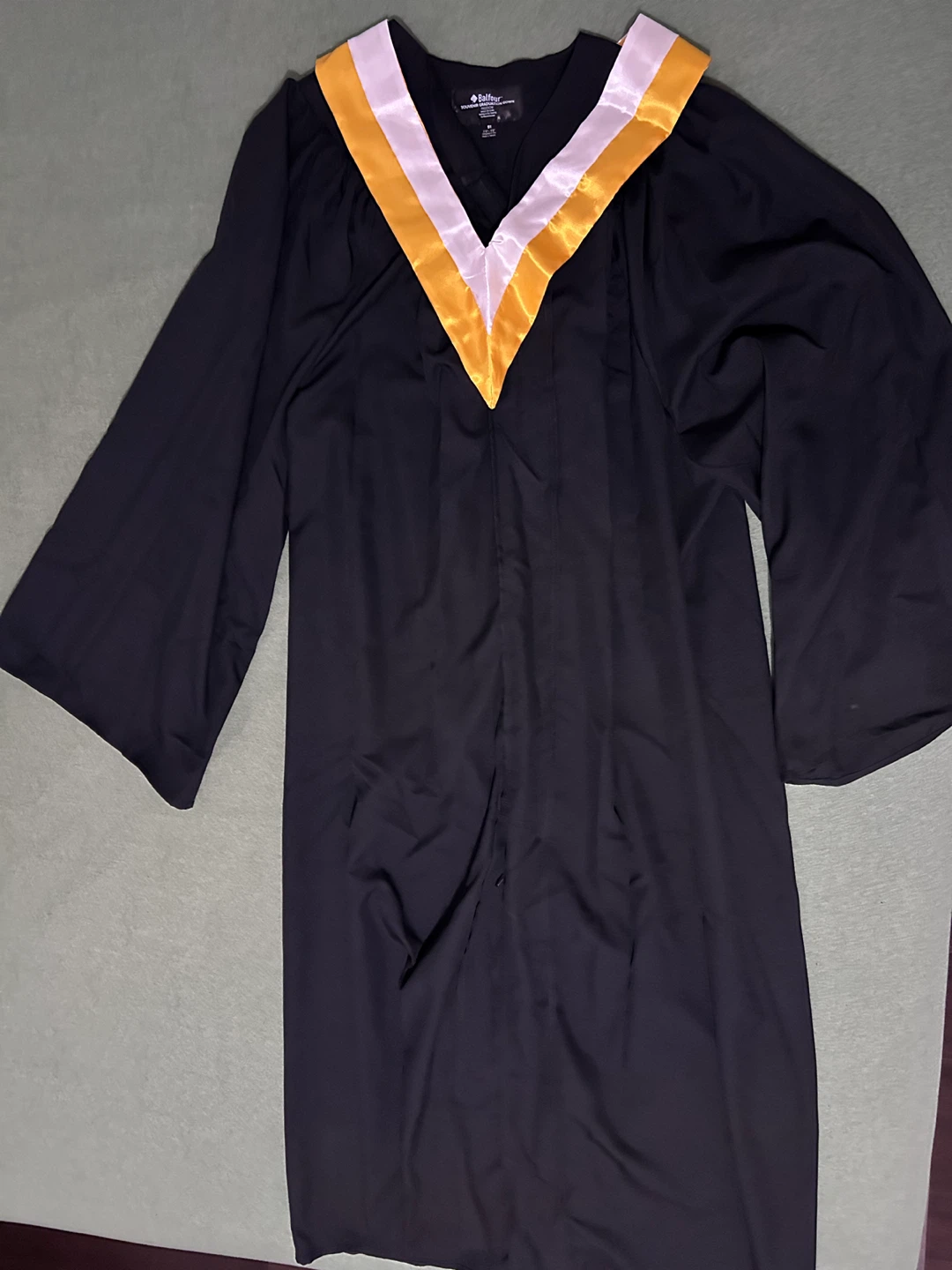 Balfour Souvenir Graduation Gown, Size 51