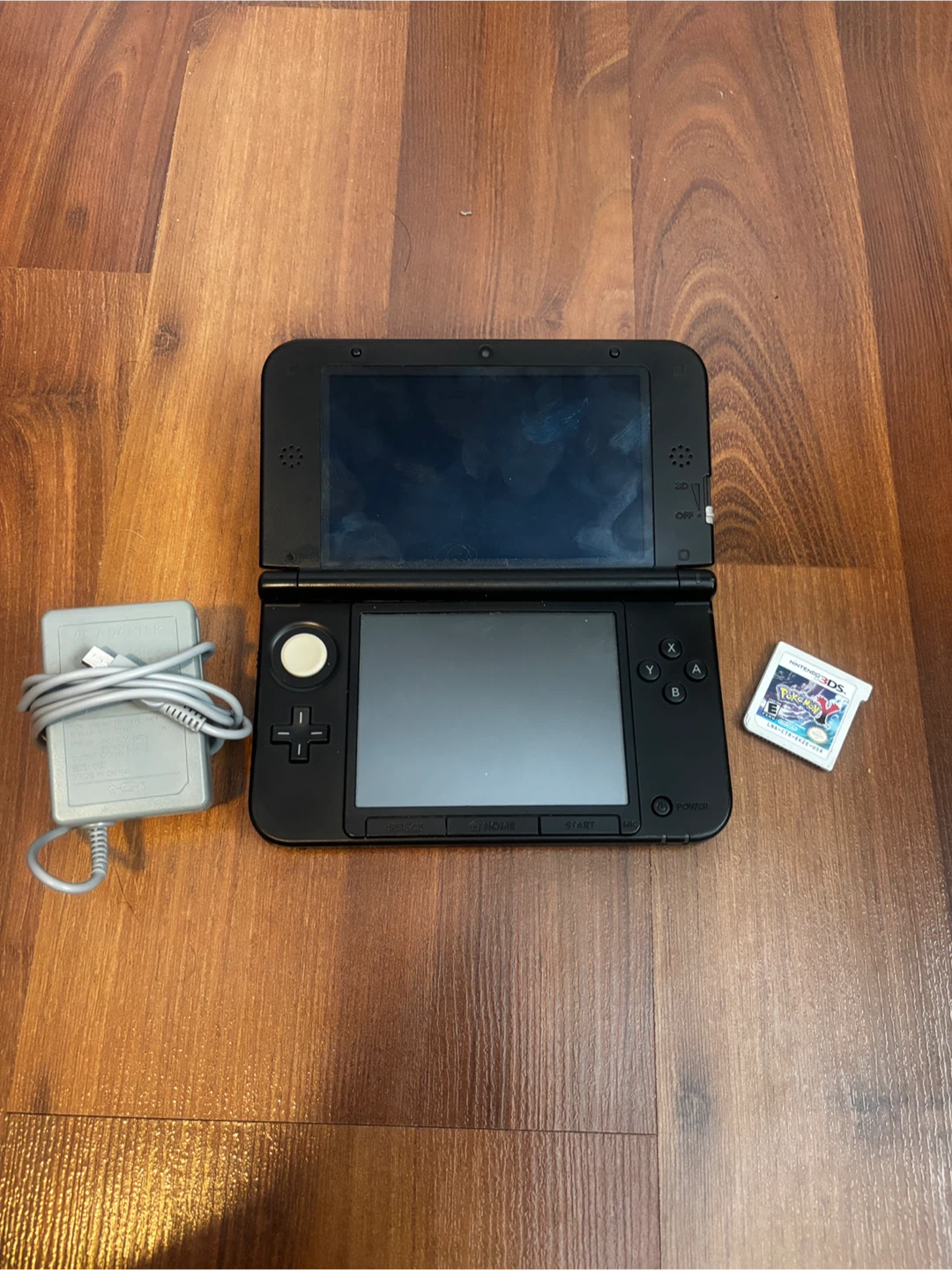 Modded Nintendo 3DS LL Black + Pokémon Y