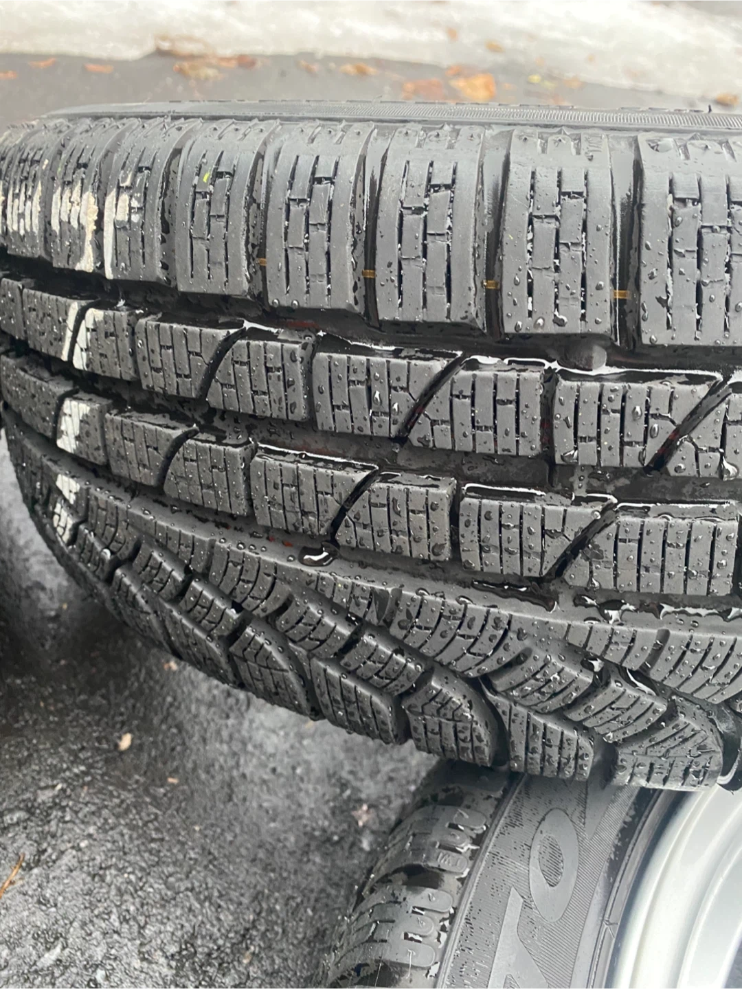 Mercedes-Benz Rims with Pirelli Sottozero Tires - photo 4