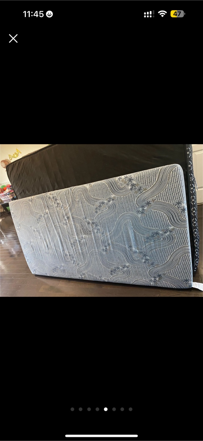 Mattress - Gently Used - photo 5