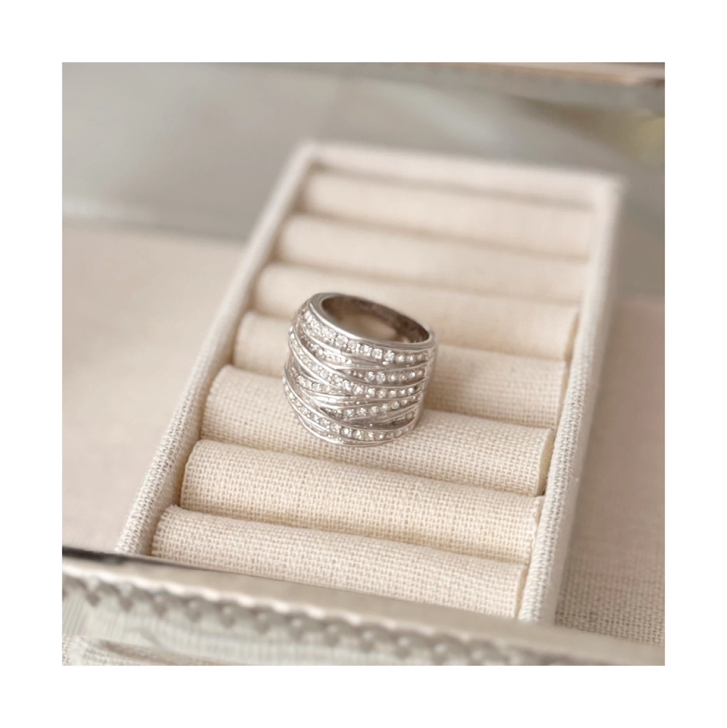 Silver Tone Ring with Rhinestones