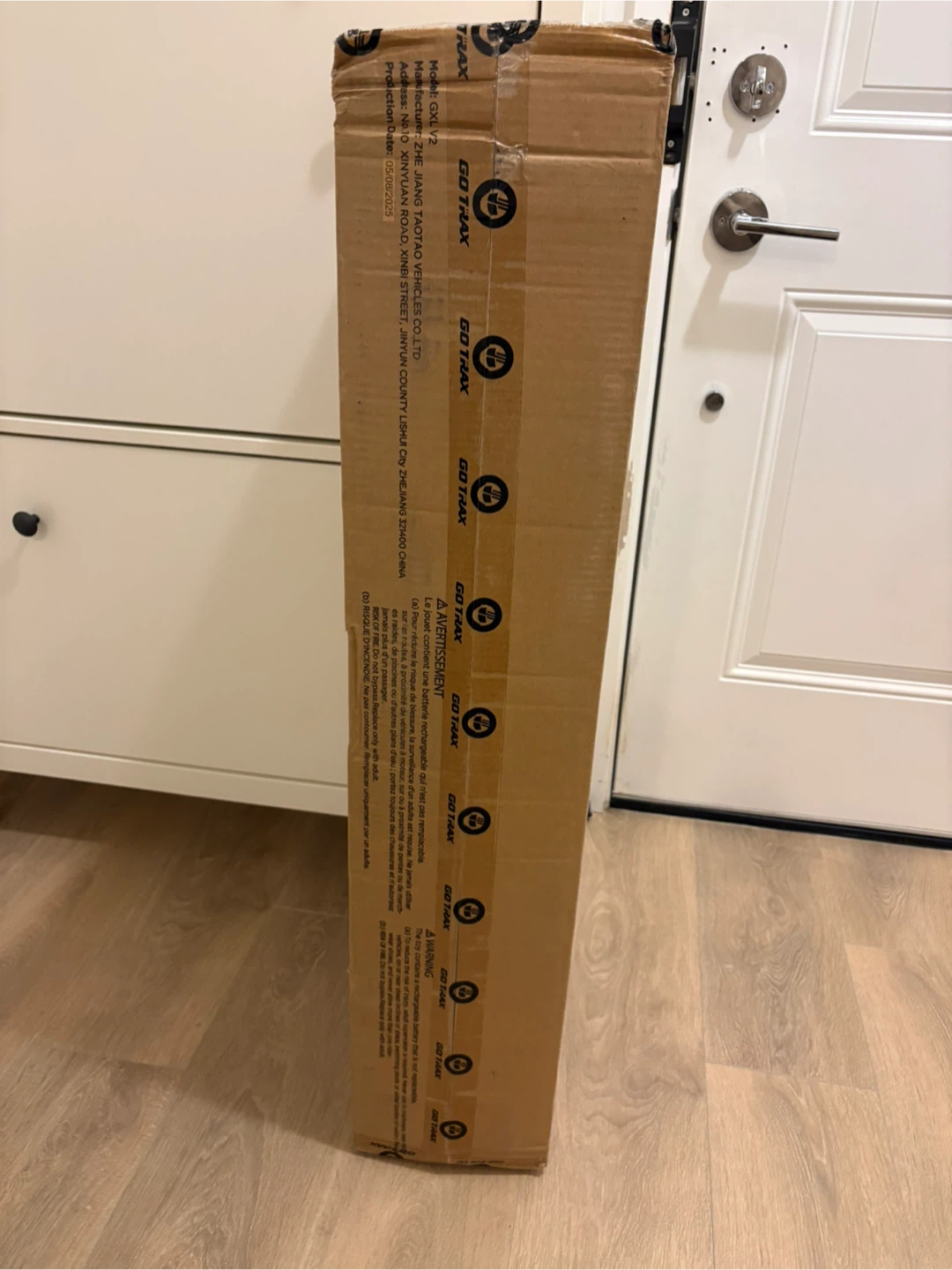 Gotrax GXL V2 Electric Scooter - photo 2