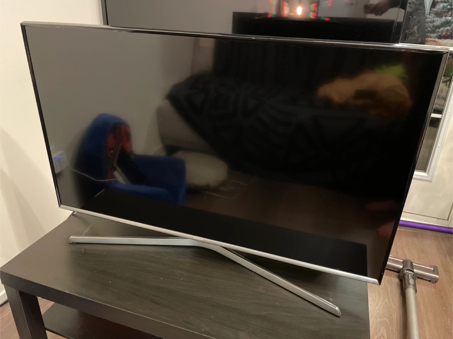 Samsung UN40J5500AF 40” Smart TV
