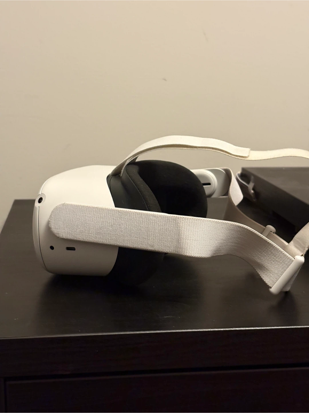 Meta Quest 2 All-In-One VR – Clean & Tested - photo 2