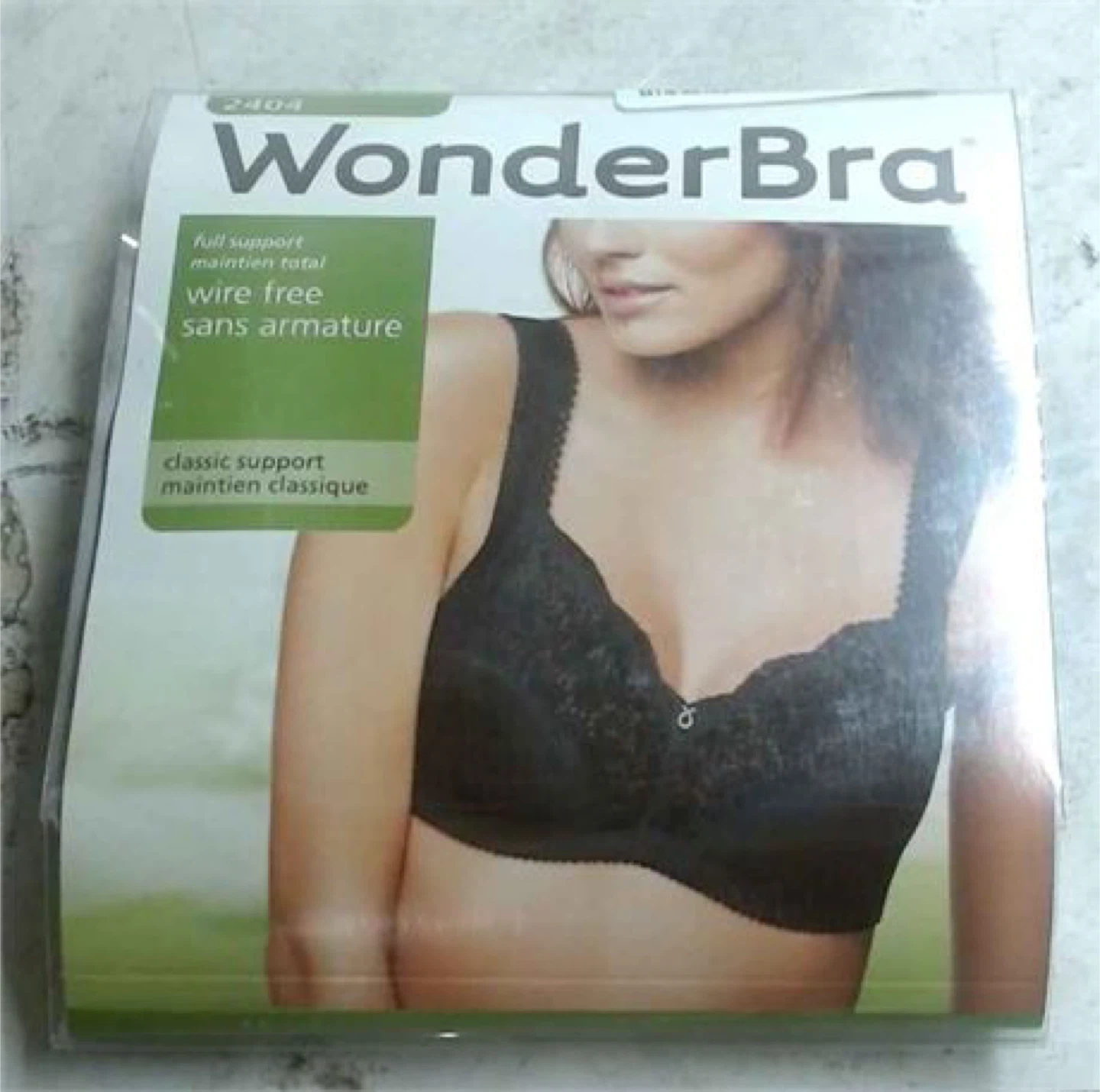 Wonderbra Womens Full Support Wire Free Bra, Black, Sz 38DD - photo 2
