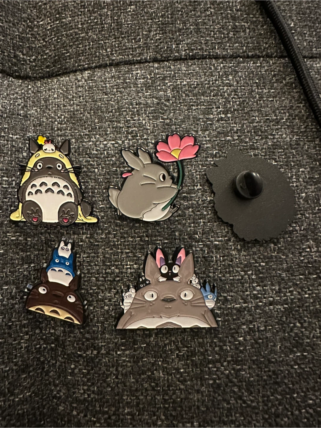 Totoro Enamel Pins - photo 2