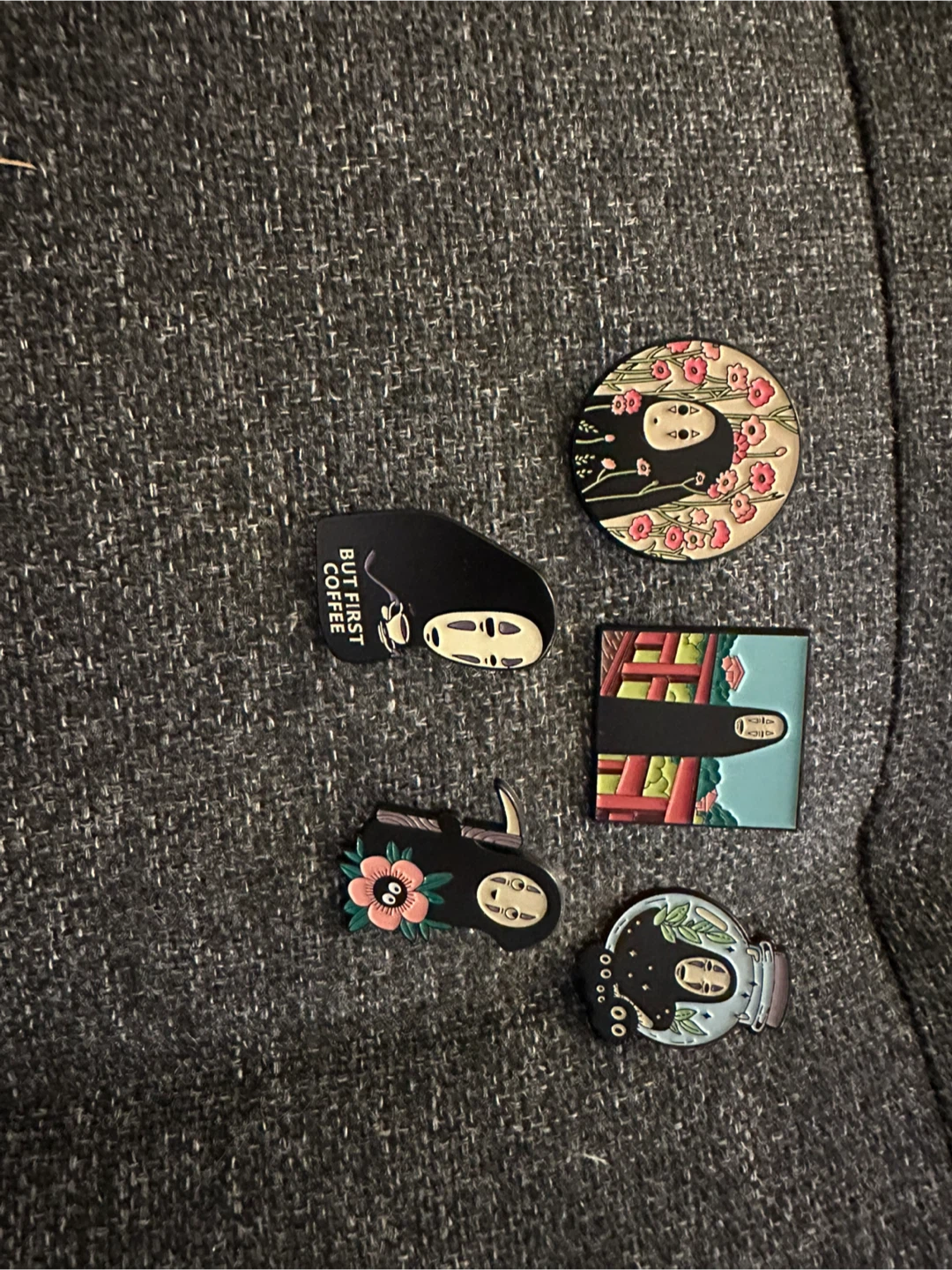 Sen and Chihiro Kaonashi Pins