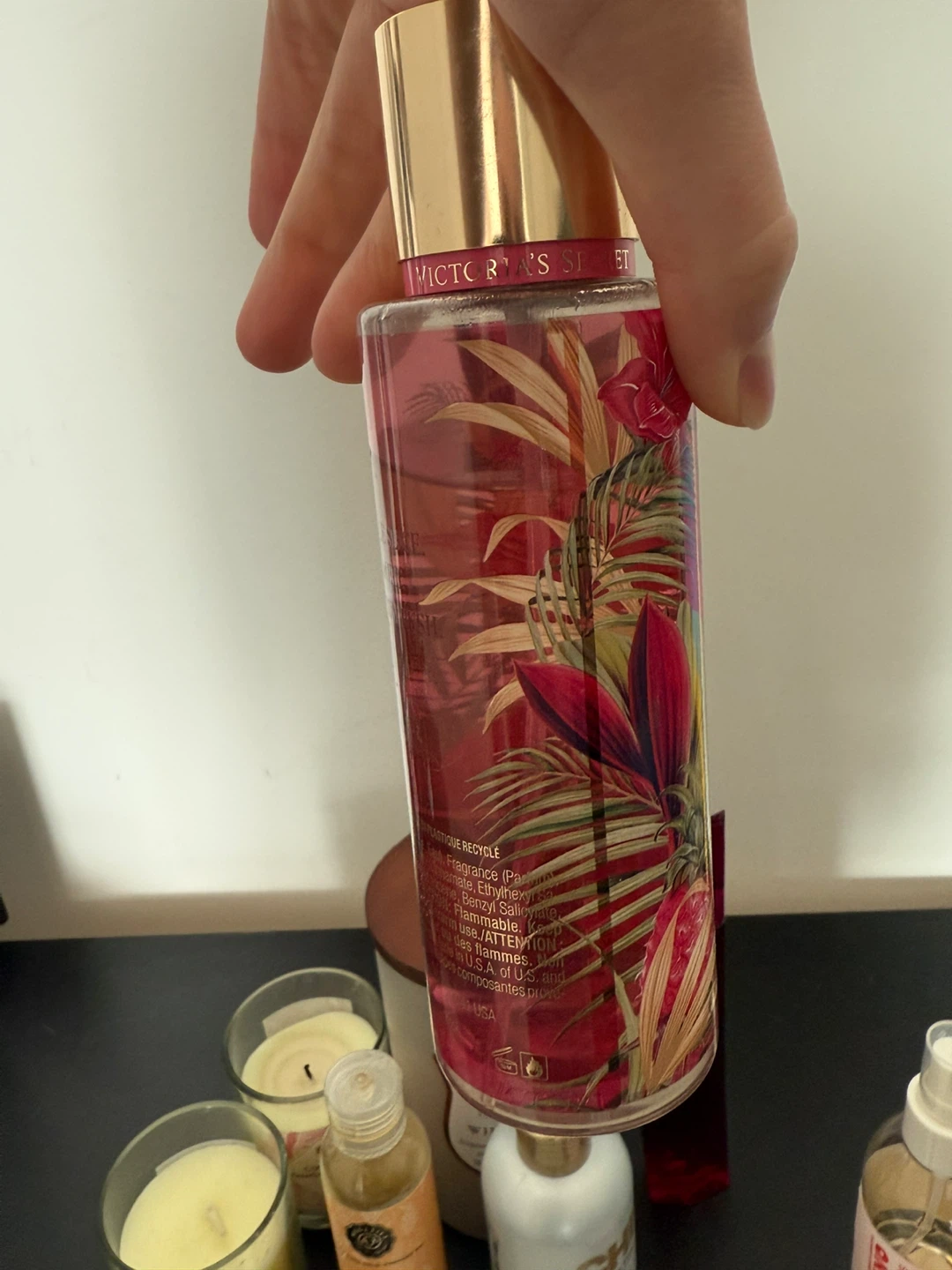 Variety of Beauty Items: Candles, Perfume, & More! - photo 4