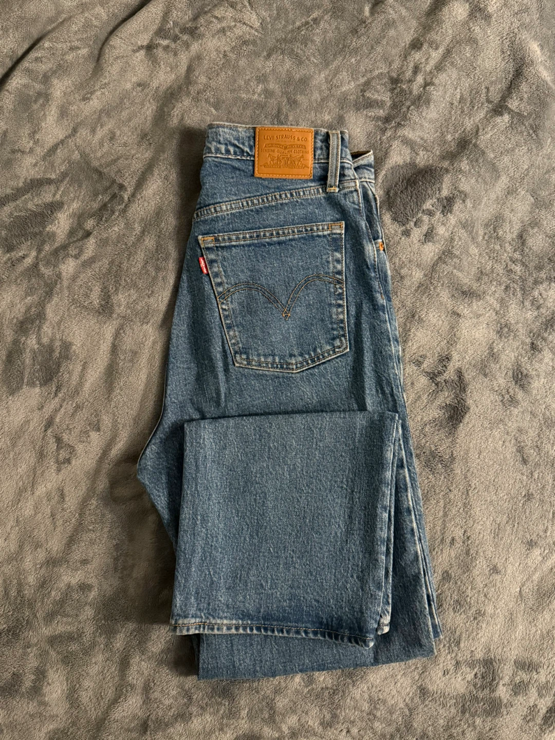 Levi's Ribcage Straight Jeans, Size 29