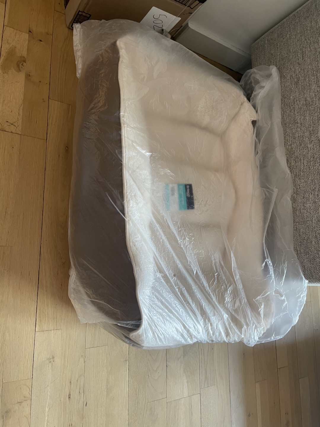 Free - Brand New Bolster Dog Bed - Large - 32 x 26 Inches - photo 2